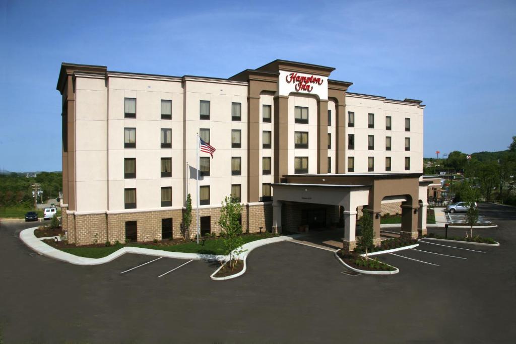 Hampton Inn Waynesburg Main image 1